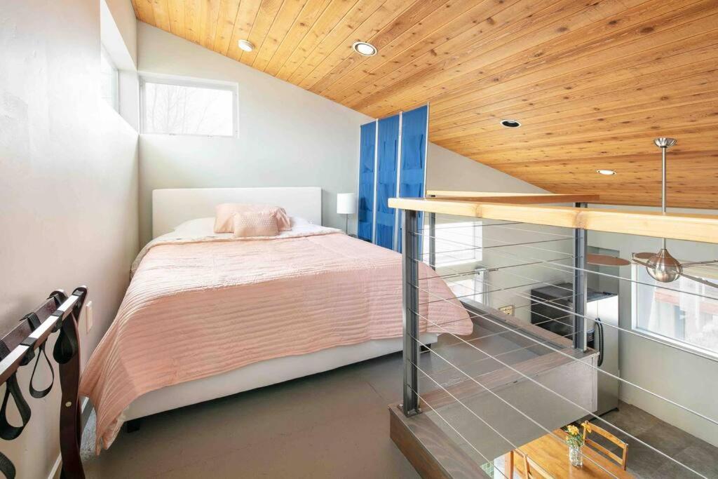 Вилла Dreamloft And Patio On The Hill Сидар-Сити Экстерьер фото